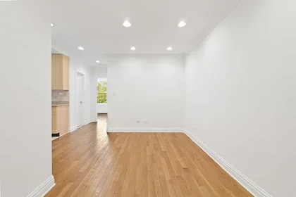 Listing photo 1 of 6