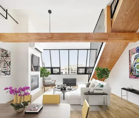 Listing photo 1 of 4