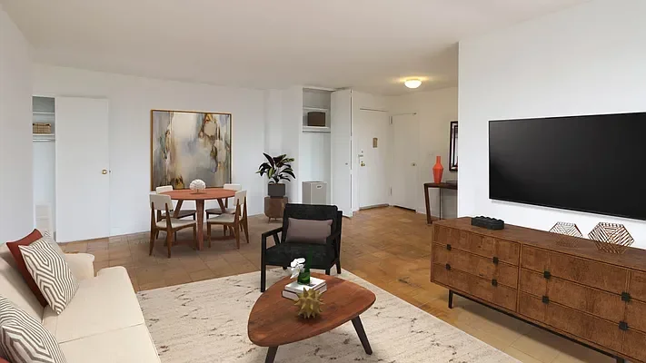 Listing photo 1 of 8