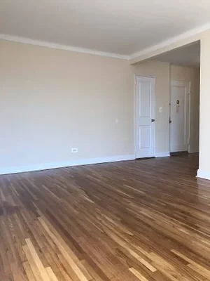 Listing photo 1 of 4