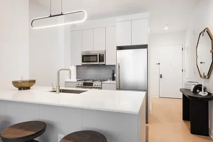 Listing photo 1 of 39