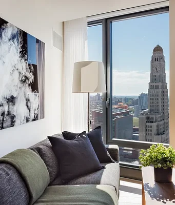 Listing photo 1 of 10