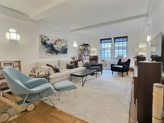 Listing photo 1 of 5