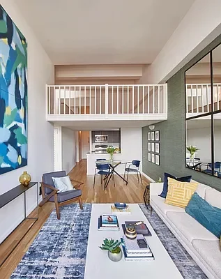 Listing photo 1 of 8