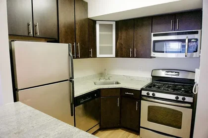 Listing photo 1 of 31