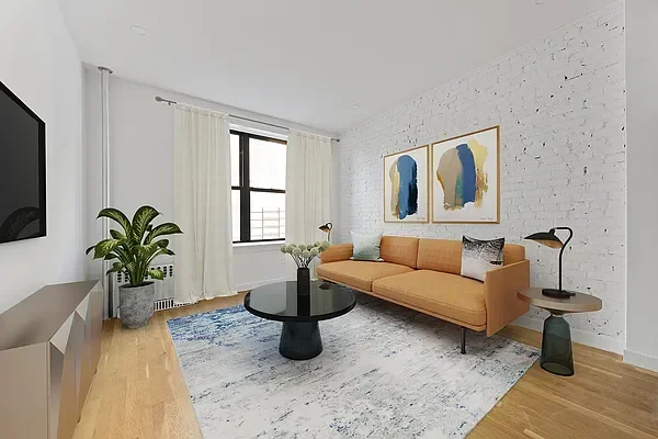 Listing photo 1 of 4