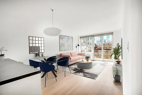 Listing photo 1 of 8