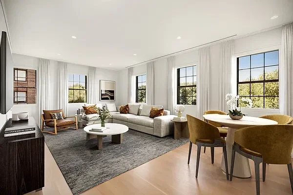 Listing photo 1 of 8