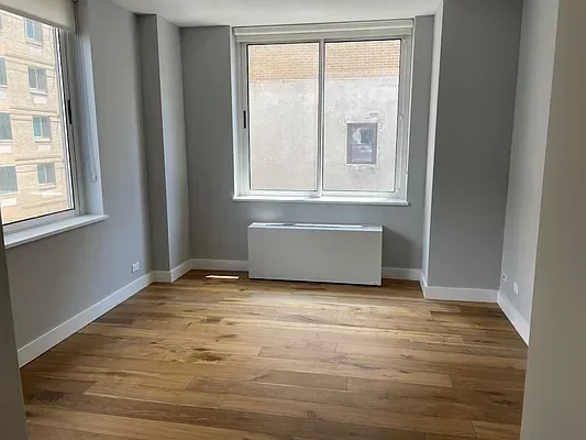 Listing photo 1 of 10