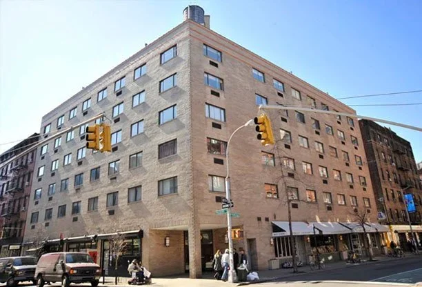 Listing photo 1 of 5