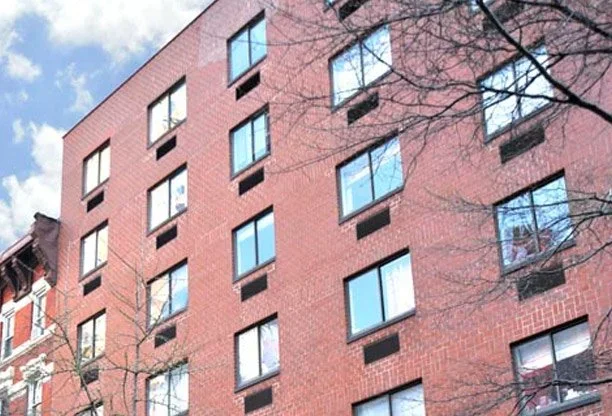 Listing photo 1 of 3