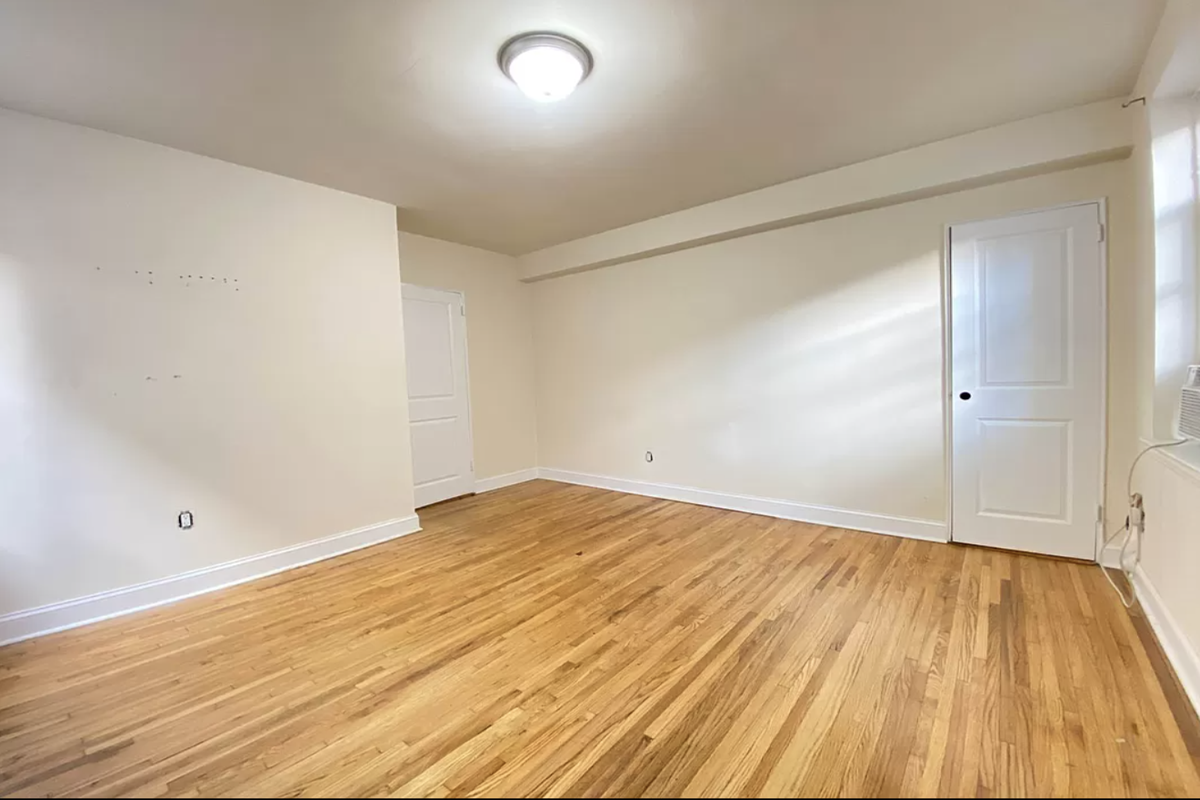 Listing photo 1 of 13