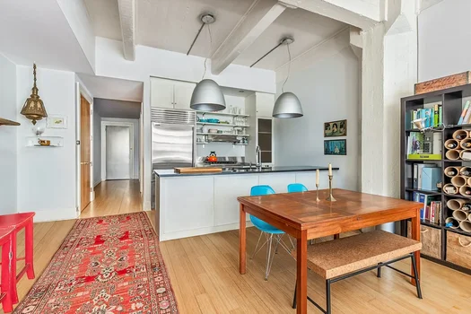 Listing photo 1 of 5