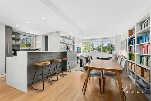 Listing photo 1 of 8