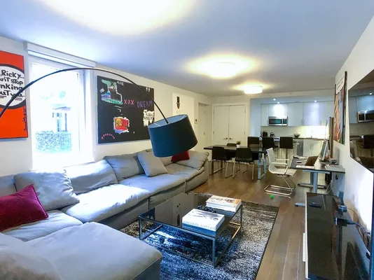 Listing photo 1 of 10