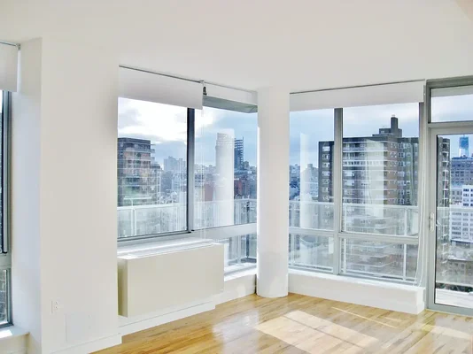 Listing photo 1 of 5