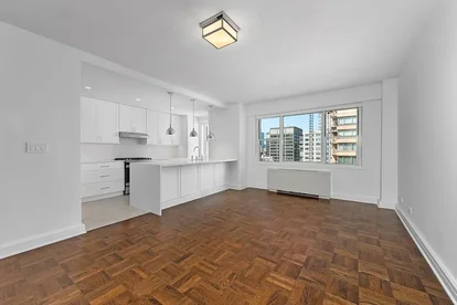 Listing photo 1 of 6