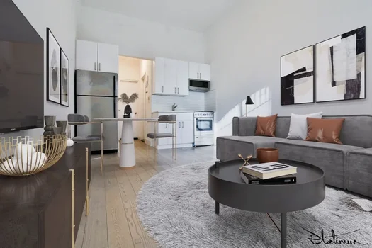 Listing photo 1 of 8