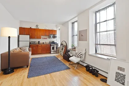 Listing photo 1 of 13