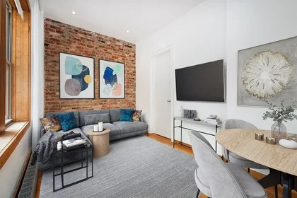 Listing photo 1 of 6