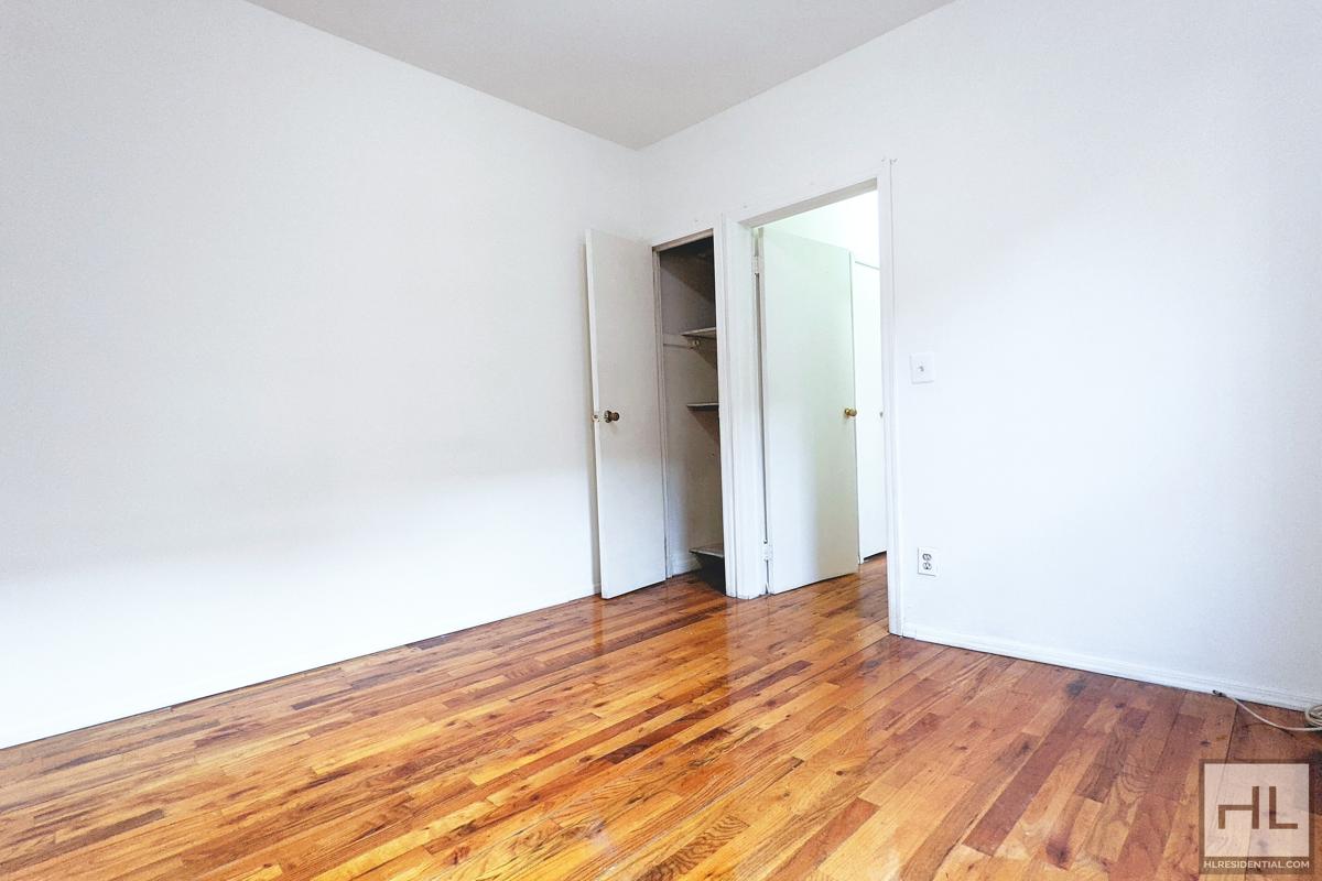 Listing photo 1 of 6