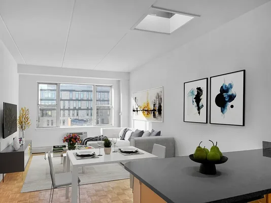 Listing photo 1 of 5