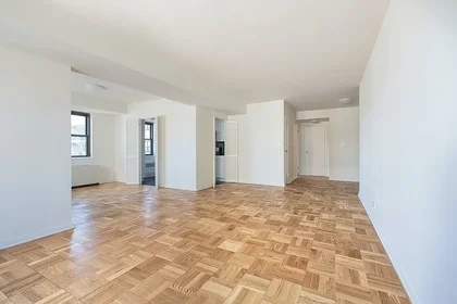 Listing photo 1 of 14