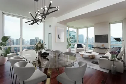 Listing photo 1 of 8