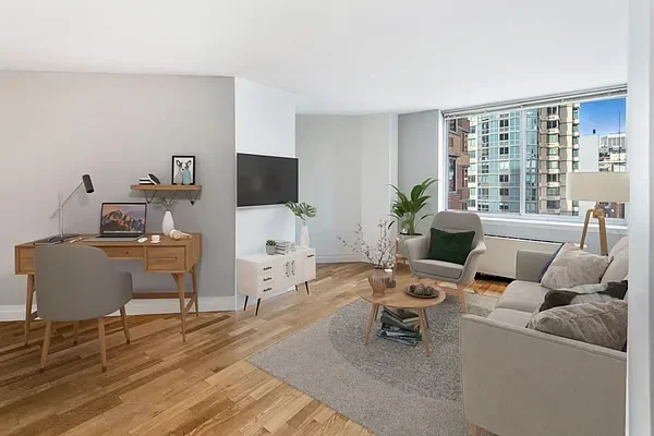 Listing photo 1 of 6