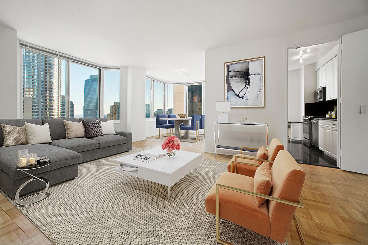 Listing photo 1 of 8