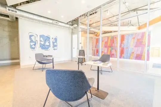 Listing photo 1 of 5