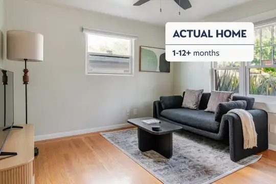 Listing photo 1 of 5