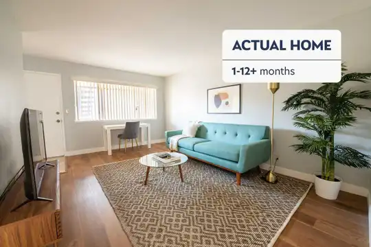 Listing photo 1 of 5