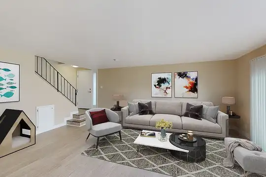 Listing photo 1 of 5