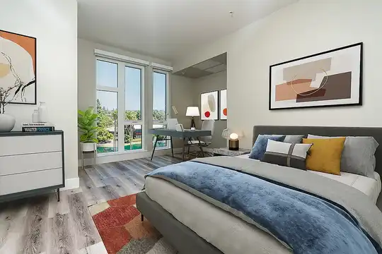 Listing photo 1 of 5