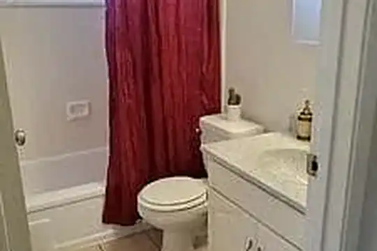 Listing photo 1 of 5