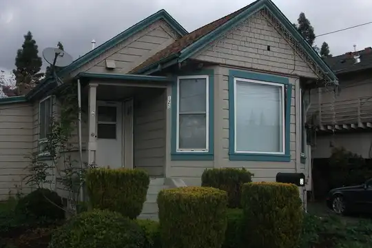 Listing photo 1 of 5