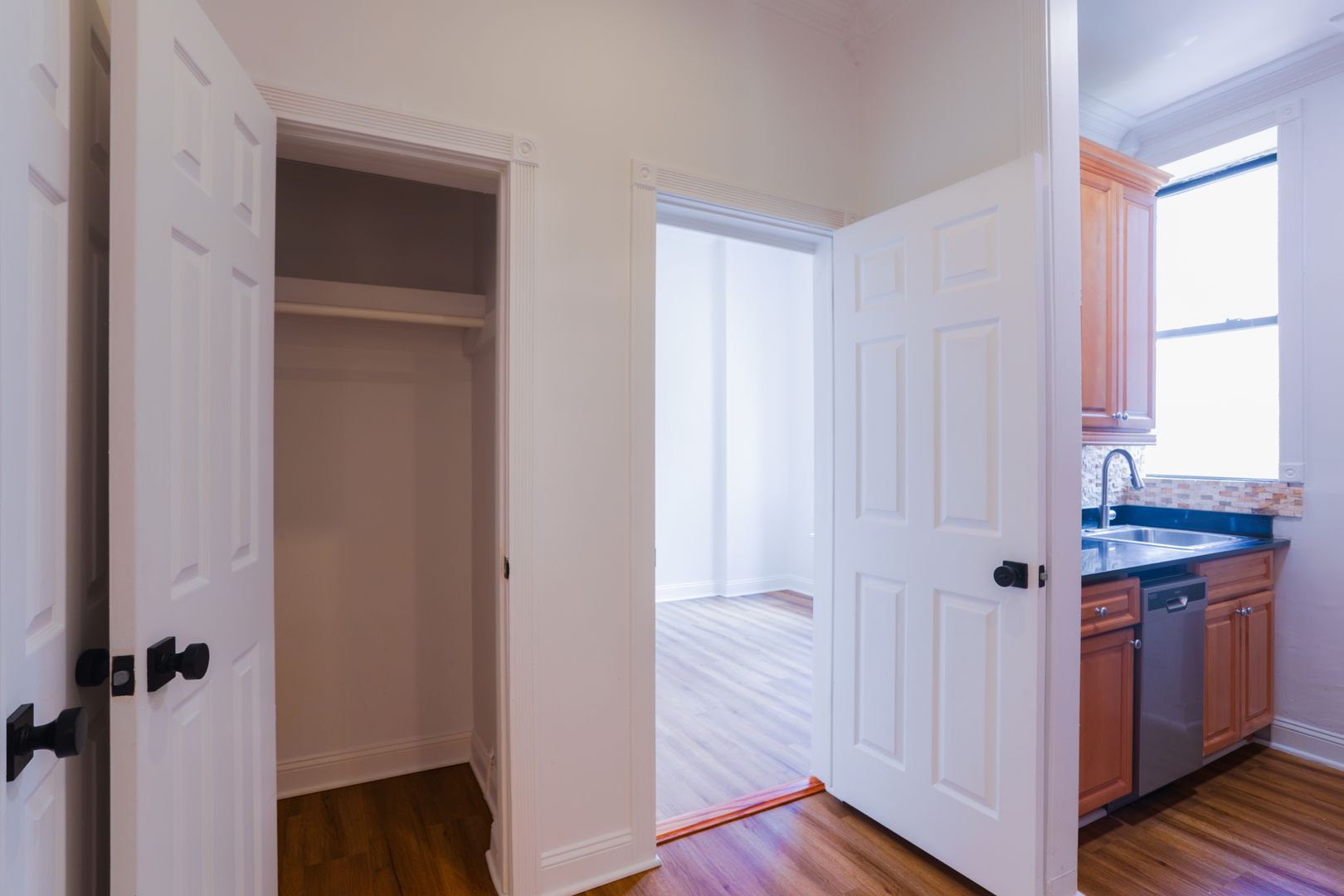 Listing photo 1 of 19