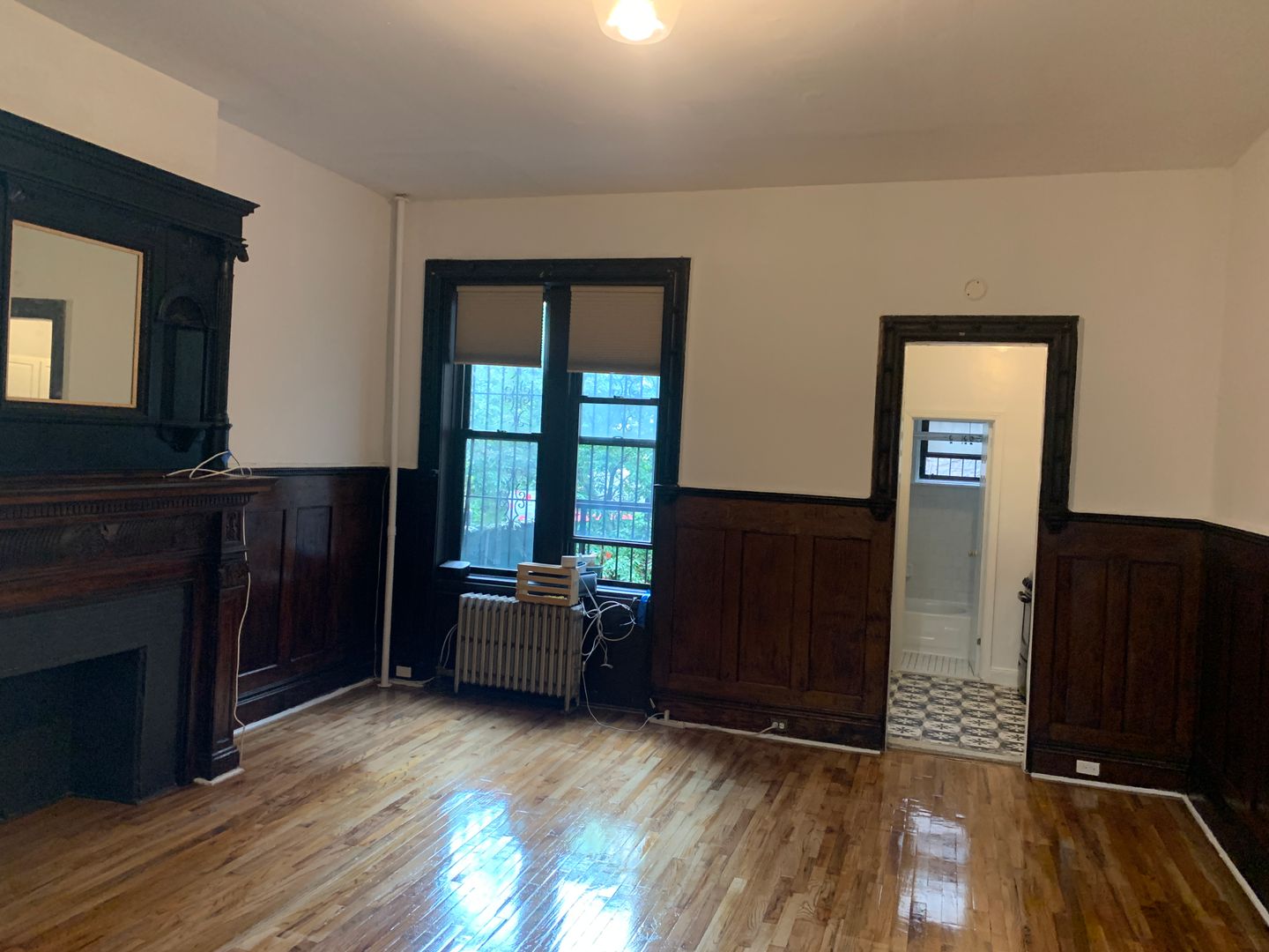 Listing photo 1 of 12