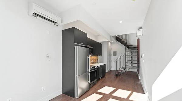 Listing photo 1 of 5