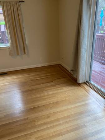 Listing photo 1 of 5