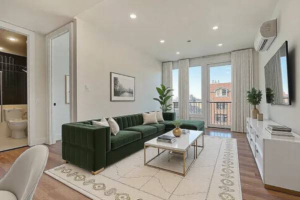 Listing photo 1 of 5