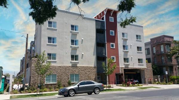 Listing photo 1 of 5