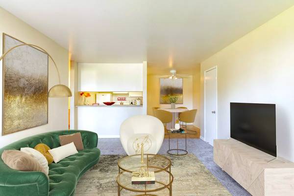 Listing photo 1 of 5