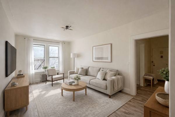 Listing photo 1 of 5