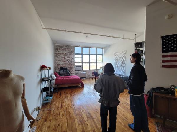 Listing photo 1 of 5