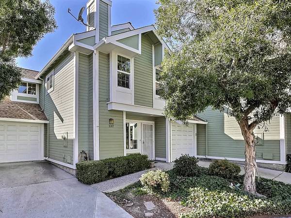 Listing photo 1 of 5