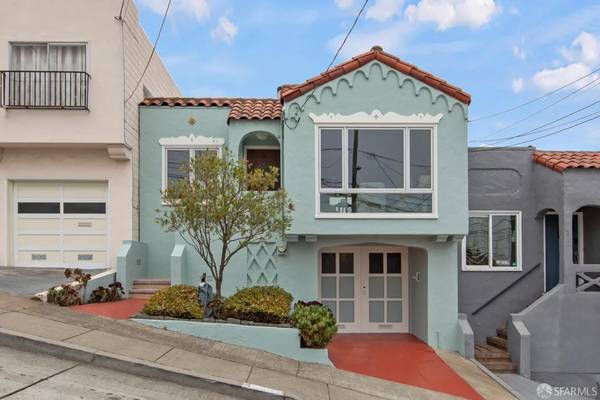 Listing photo 1 of 5