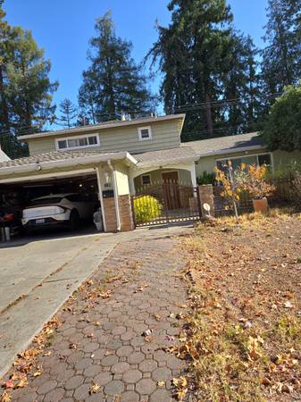 Listing photo 1 of 5