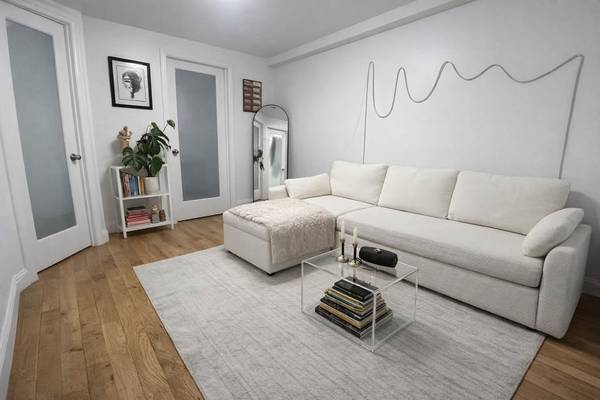 Listing photo 1 of 5